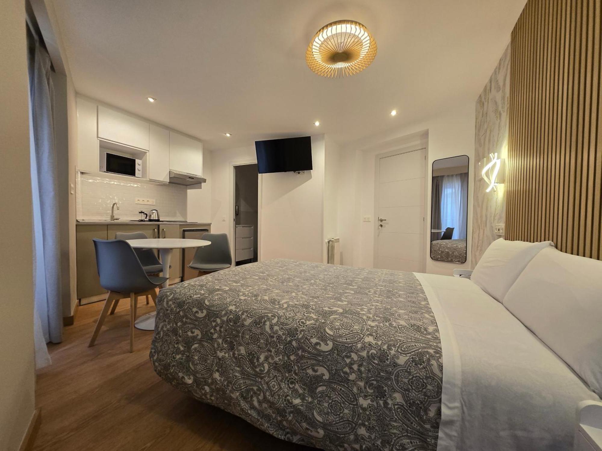 Hostal Comercial Madrid Eksteriør billede