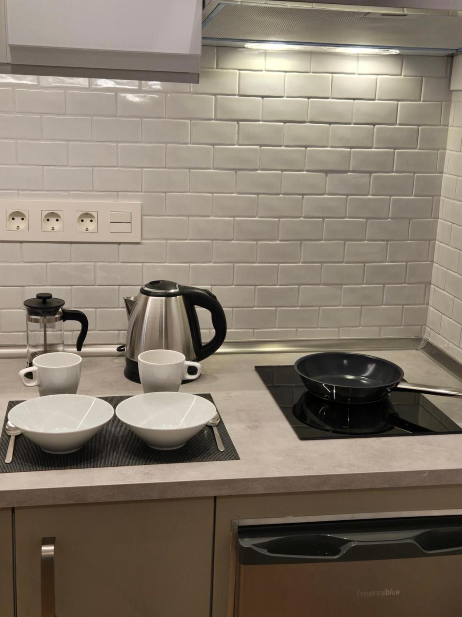 Hostal Comercial Madrid Eksteriør billede