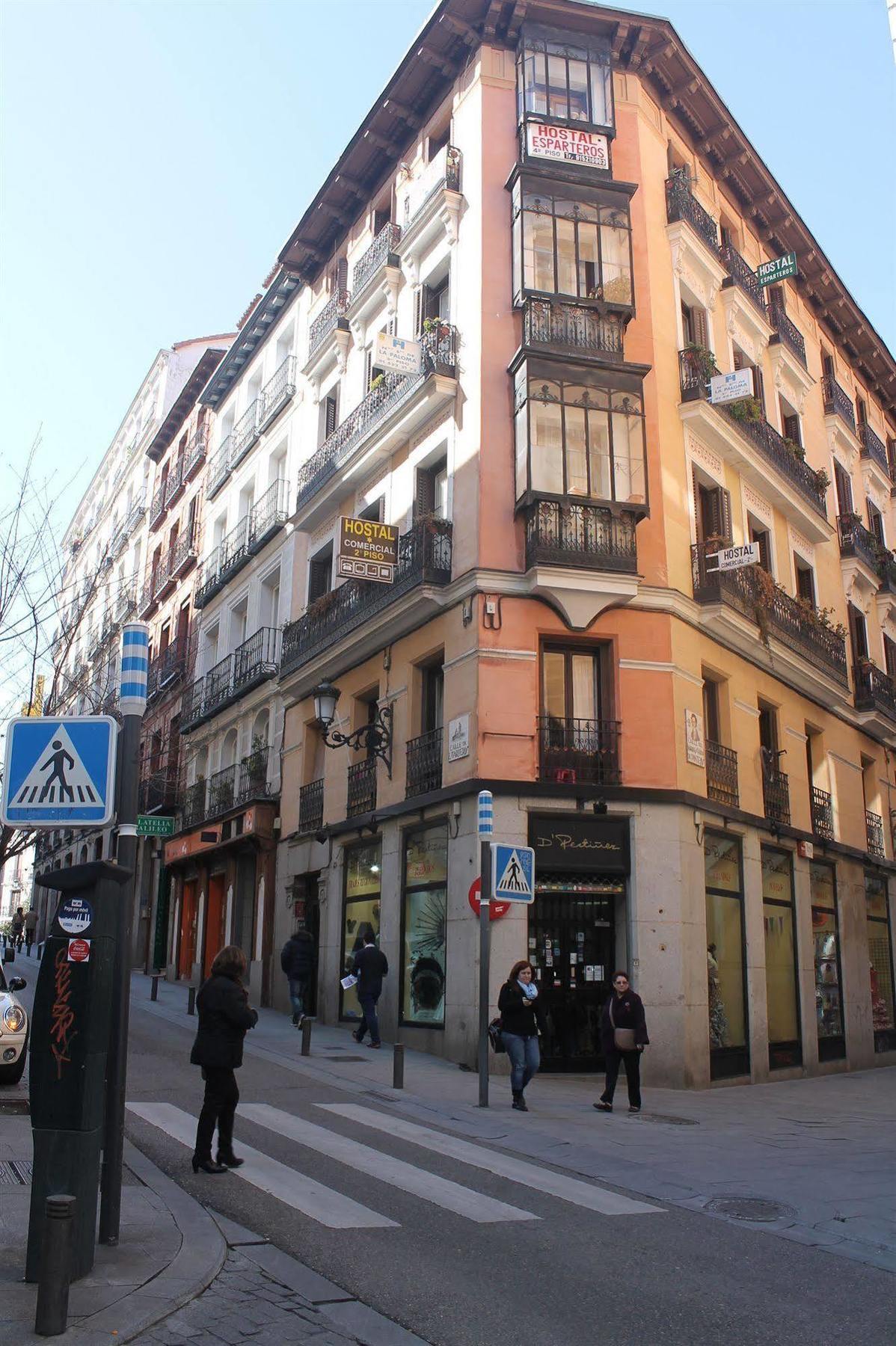 Hostal Comercial Madrid Eksteriør billede